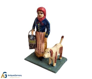 Krippenfigur, Frau mit Hund  (7 cm)