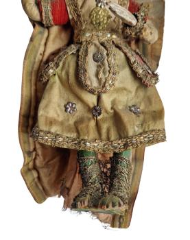 Prächtig gekleidete Krippenfigur / Engel um 1800