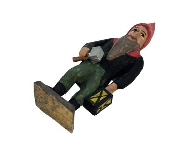 Grulich Gnome with latern / hammer