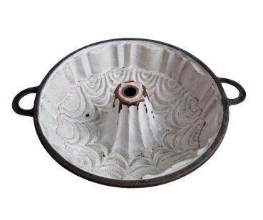 Vintage cast iron baking pan