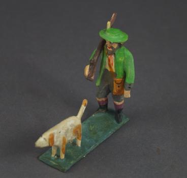 Grulich nativity figure  " Huntsman with hunting Dog "  (7 cm)