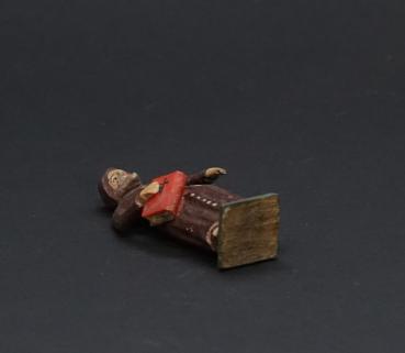 Grulich nativity figure " Monk with Book "  (5 cm)