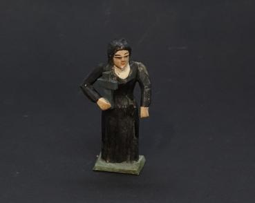 Grulicher Krippenfigur " Nonne mit Kreuz " (7 cm)