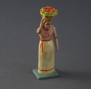 Grulich nativity figure - "Women with Fruits" (7 cm)