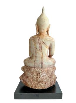 Buddha aus Alabaster, Burma 17. Jahrhundert