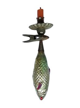 Kerzenhalter mit Glasornament Fisch, ~ 1920