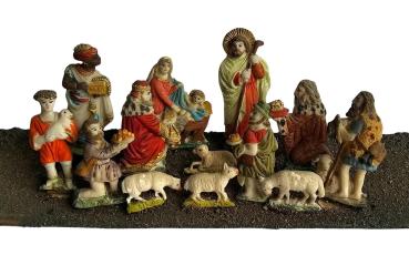Nativity scene with 13 tragant figures and animals, ~ 1880