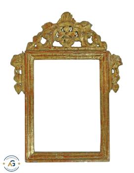 Carved and gilded baroque frame, 18th century
