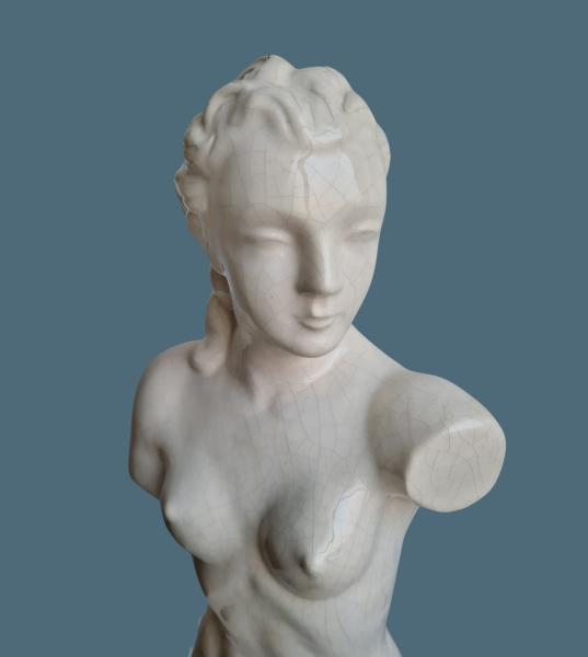 Ceramic figure, female nude