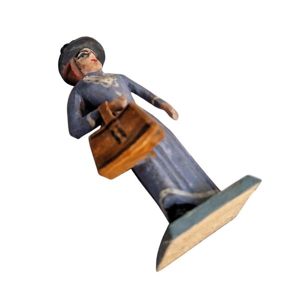 Grulicher Krippenfigur, Frau mit Handtasche  (7 cm)