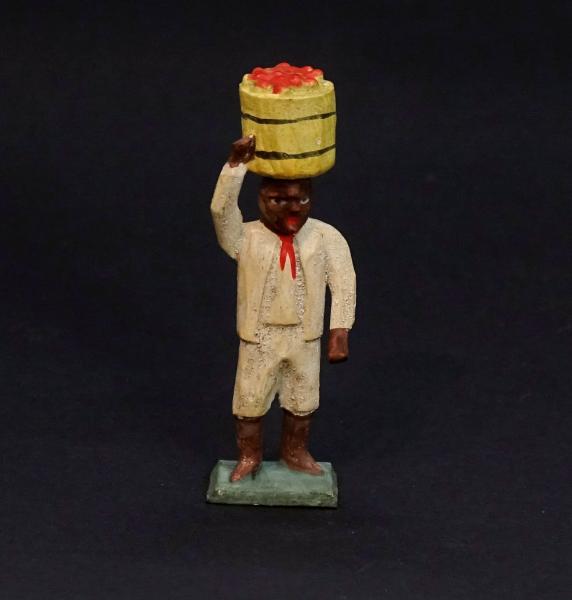 Grulich nativity figure " African with fruits " (7 cm)