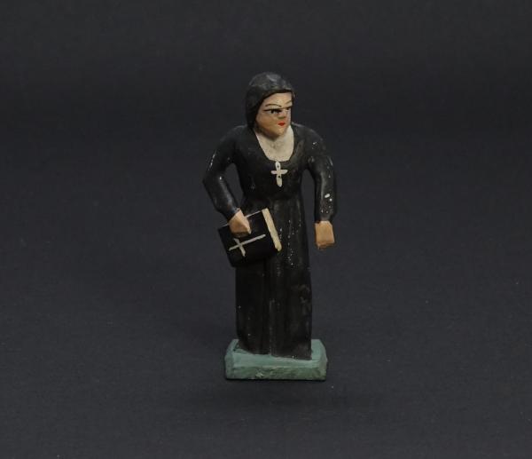 Grulich nativity figure " Nun with prayer book " (7 cm)