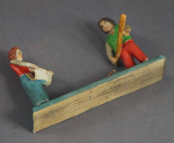 Grulich nativity figure " shepherd making a fire " (5 cm)