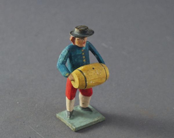 Grulich nativity figure  " Man with Wine Barrel " (7 cm)