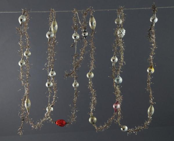 2 gold-colored Tinsel Garlands with glass  Beads,  ca. 290 cm