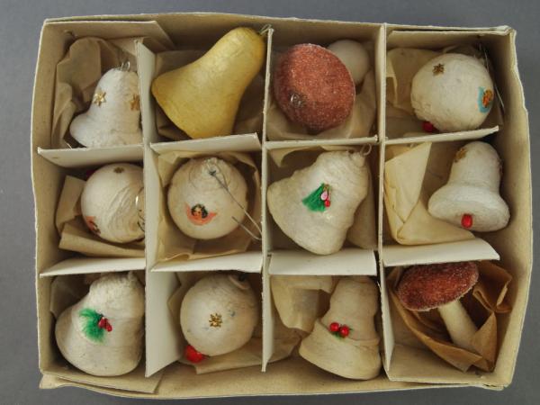 12 Spun cotton ornaments, ca. 1930