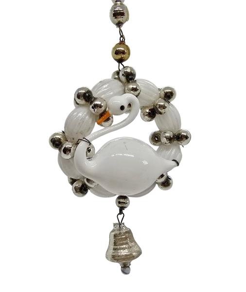 Gablonzer Glasornament,  Schwan im Ring, ~ 1920