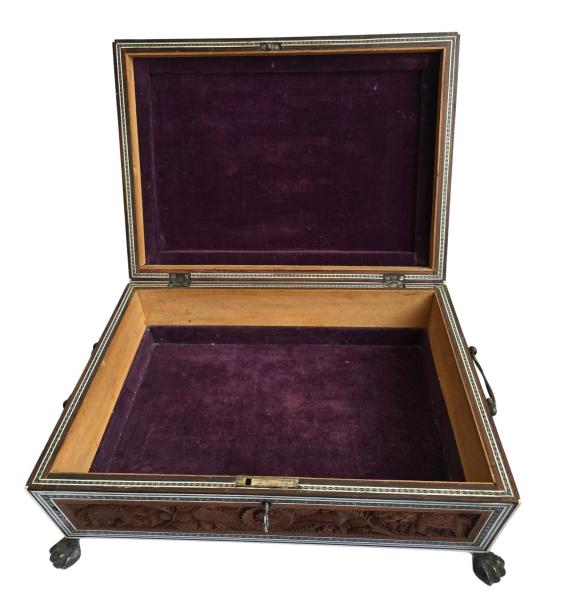 Sewing box / jewelry box around 1900, probably India