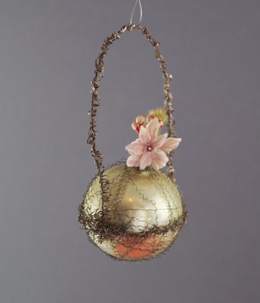 Wire wrapped Kugel / Vase, ca. 1900