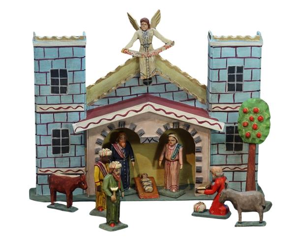 Grulich crib stable with figures